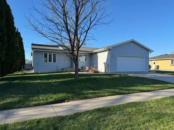 2609 W 6th St, Hastings, NE 68901