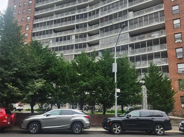 61-55 98th Street #2B, Rego Park, NY 11374