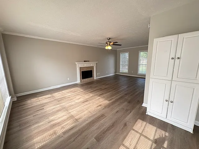 2613 Beard Ct — Photo 3