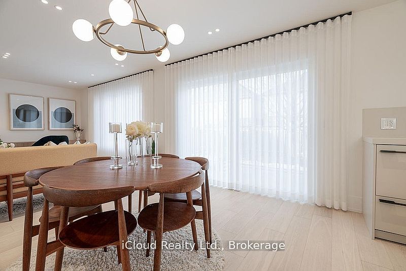 Burlington House for rent - 5 Bedrooms — photo 16