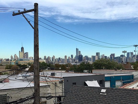 3rd image of 1521 N Elston Ave APT 1F