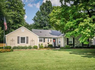 129 Travois Rd, Indian Hills, KY 40207