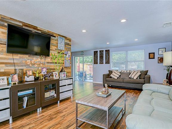 4th image of 16145 Sandcrest Way