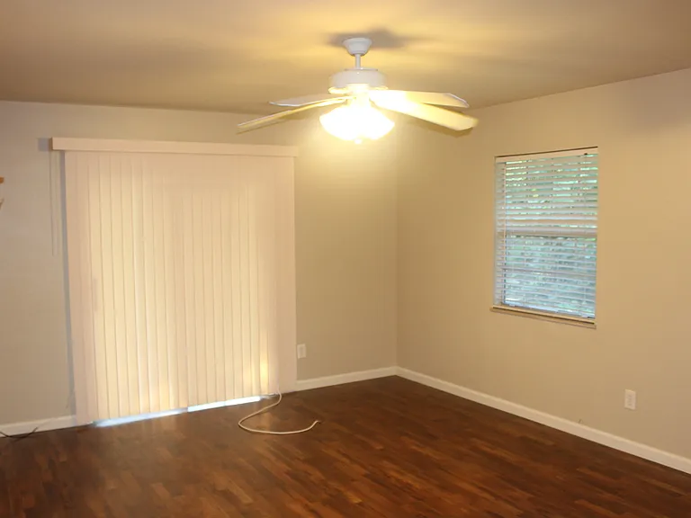 1309 Bonnie Dr — Photo 5