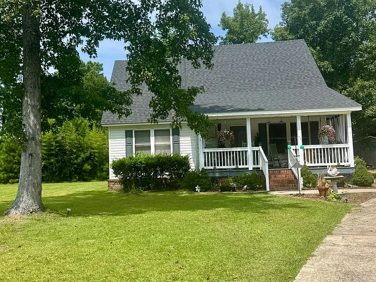 186 W The Dogwoods — Photo 1