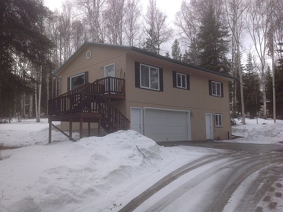 2nd image of 464 Fabian Dr #466
