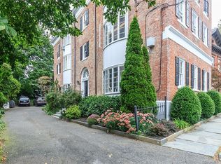 240 Main St #240, Southport, CT 06890
