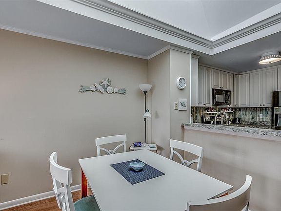 5th image of 9581 Shore Dr Unit 330