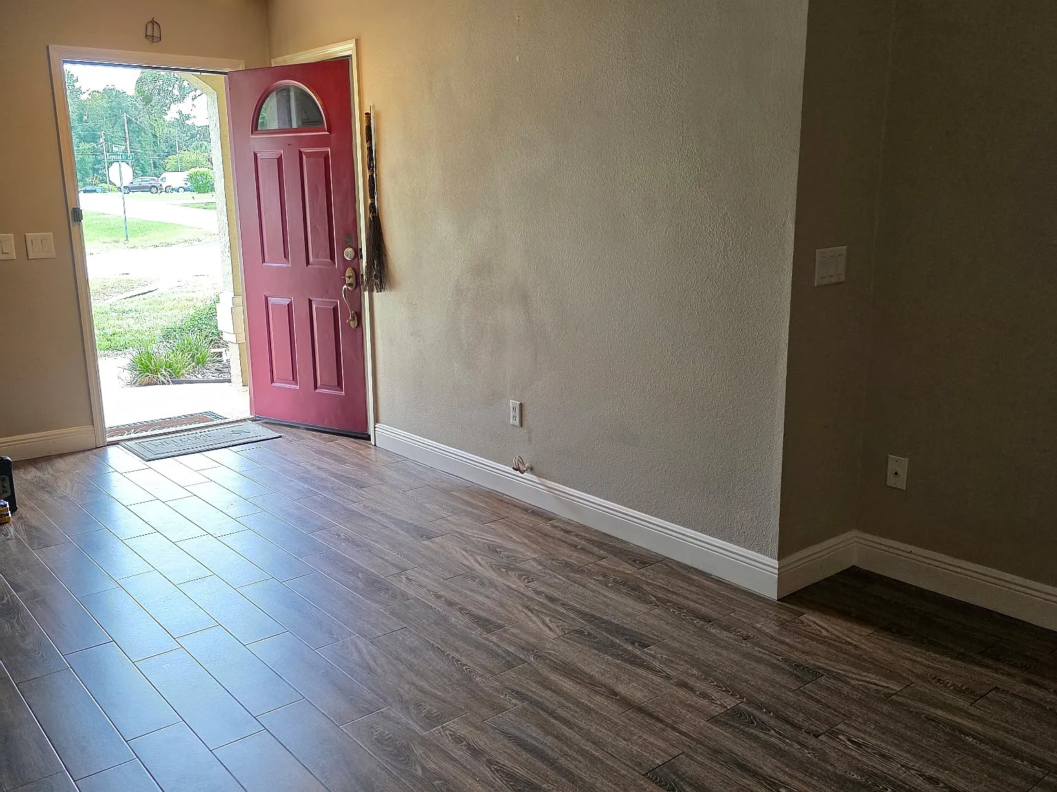 4 bed, 1556 sqft, $1,750 — Photo 2