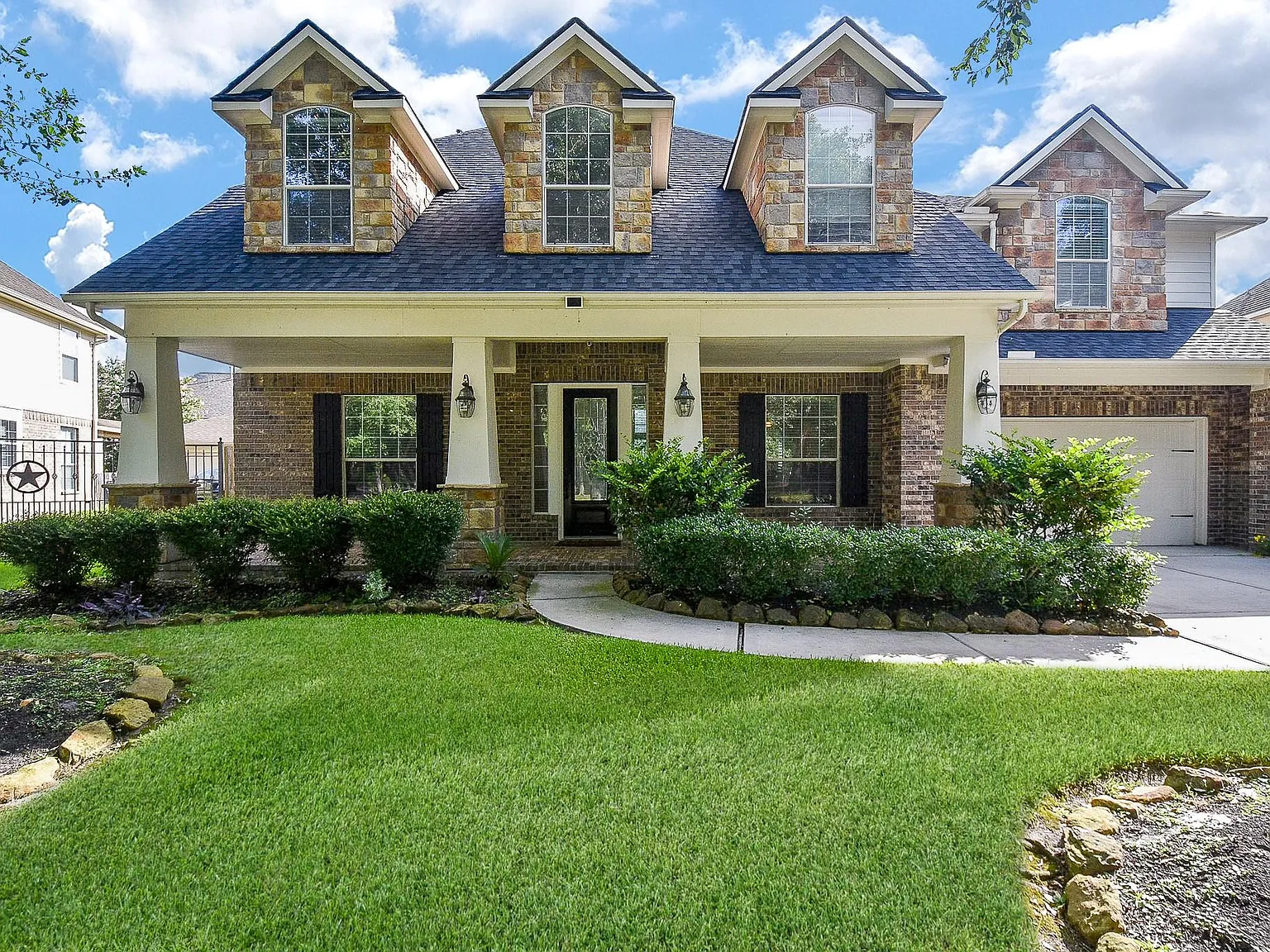 4 bed, 3.5 bath, 3426 sqft, $3,550 — Photo 1