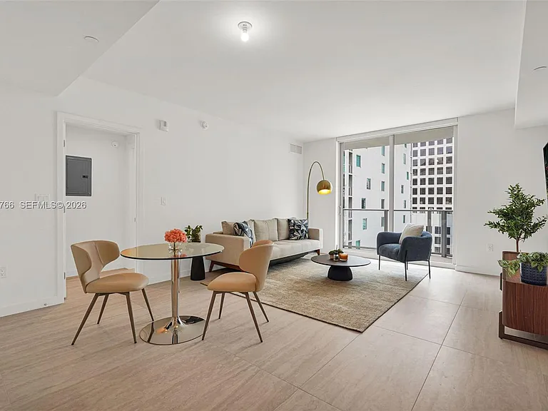 77 SE 5th St #3714 — Photo 1