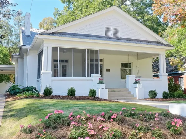 606 N 8th St, Opelika, AL 36801