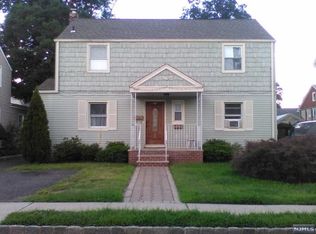 41 Reid Ave, Bergenfield, NJ 07621