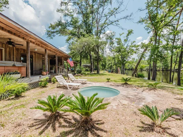 180 Shadydale Rd, Lumber City, GA 31549
