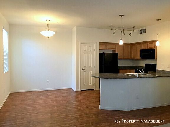 3rd image of 50 Aura De Blanco St Unit 5104