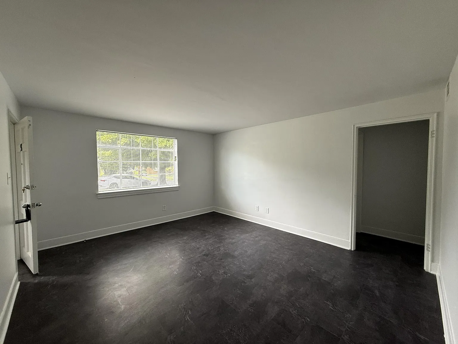 2 bed, 1.0 bath, 850 sqft, $1,175 — Photo 3