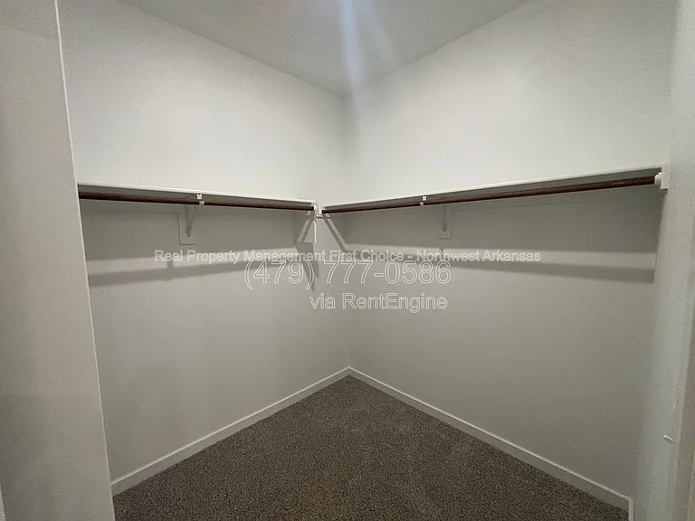 4802 W Planetree St — Photo 22