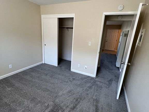 5th image of 3747 Underwood Dr APT 4