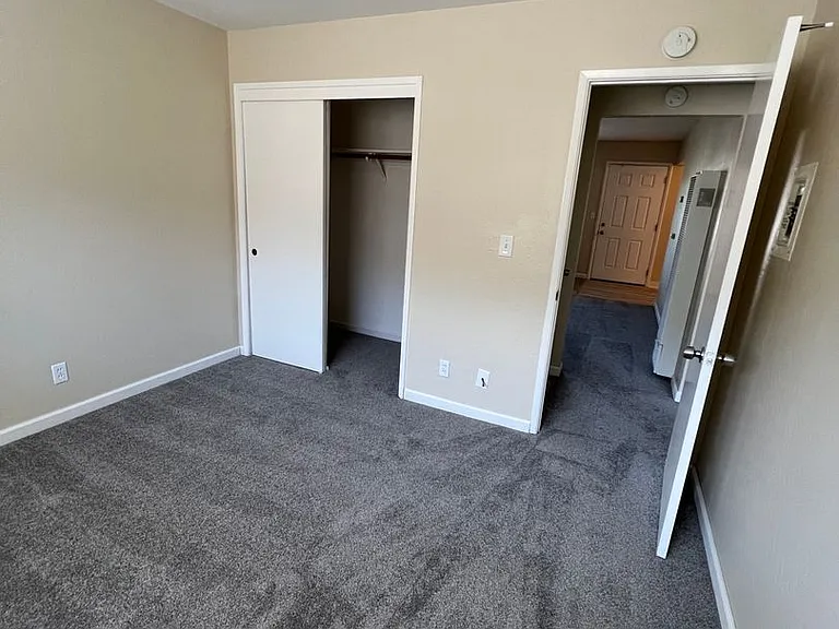 3747 Underwood Dr — Photo 6