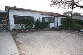 1st image of 408 W Avenue D