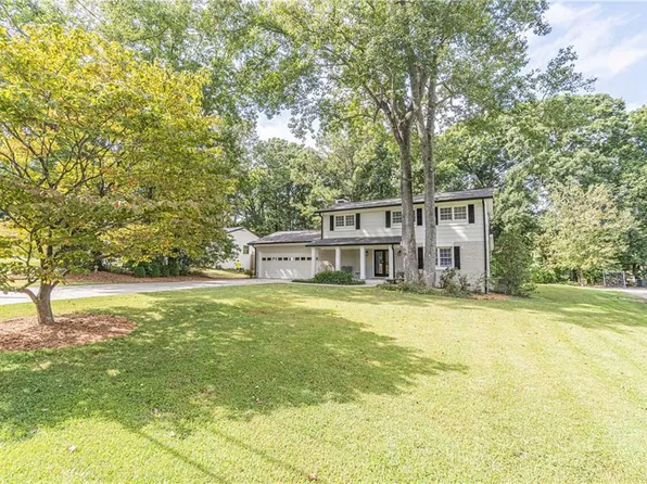 4814 Coldstream Dr, Dunwoody, GA 30360