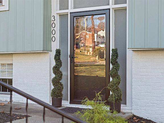 2nd image of 3000 Vermeer Dr