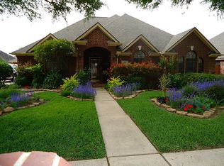 5606 Tyler St, Pearland, TX 77581