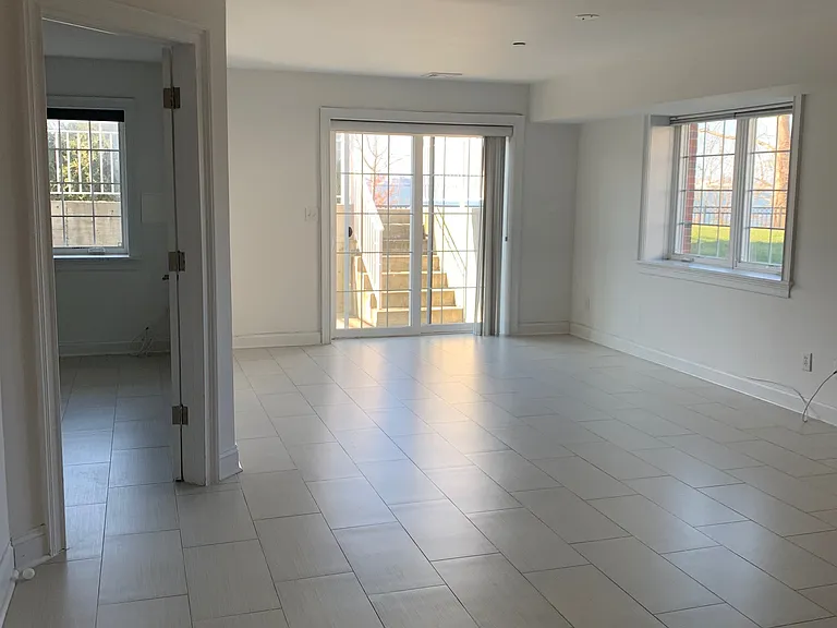 302 Soundview Ln #1 — Photo 3