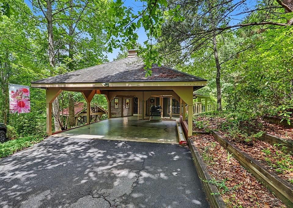 1st image of 289 Doc Thomas Ridge Rd