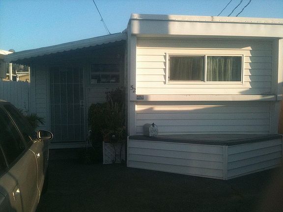 3rd image of 52 Magnolia Dr #52