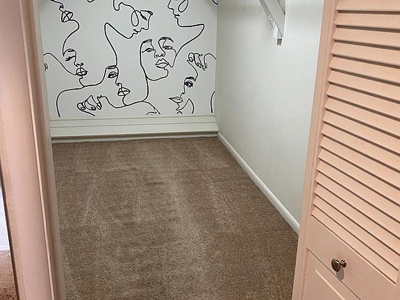 5th image of 704 Monticello Dr APT 6
