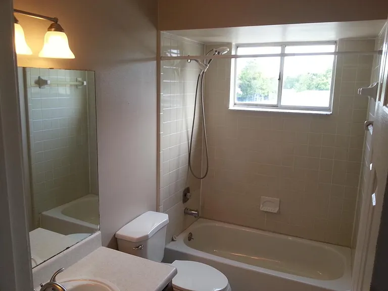full bathroom upstairs