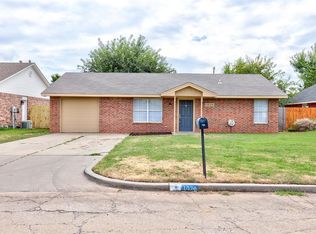 1020 NW 18th St, Moore, OK 73160