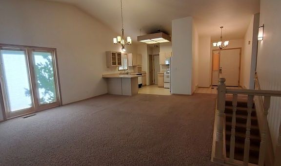3rd image of 1704 Wellington Pl