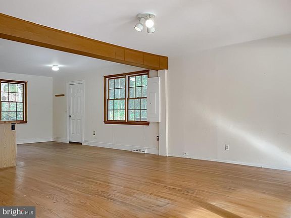 3rd image of 43979 Drum Cliff Rd