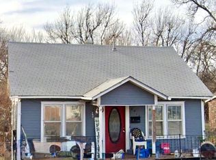 2012 S 13th St, Chickasha, OK 73018