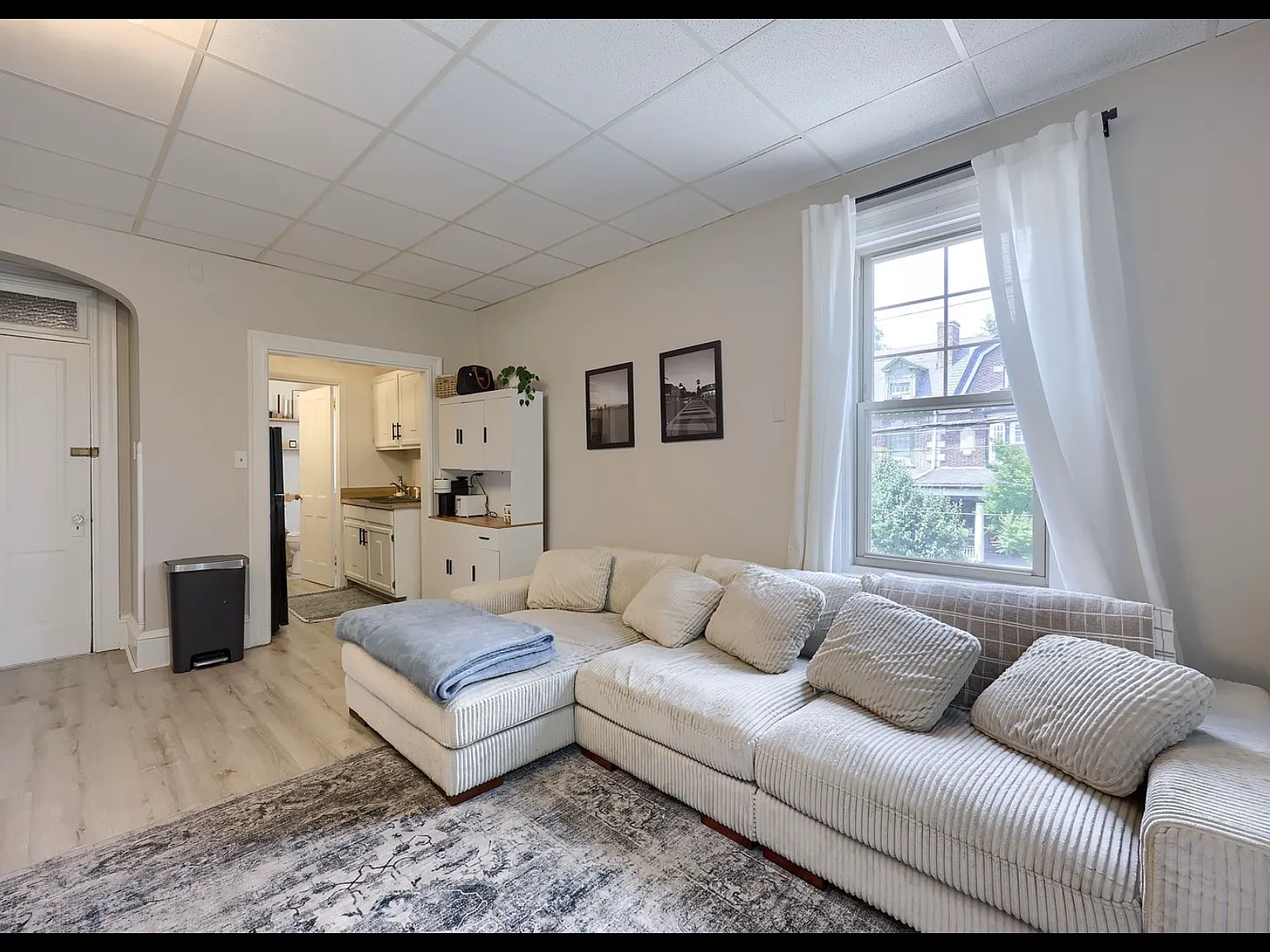 1 bed, 650 sqft, $1,800 — Photo 4