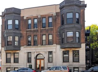 817 W Addison St, Chicago, IL 60613