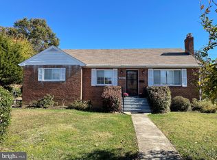 5913 Amherst Ave, Springfield, VA 22150