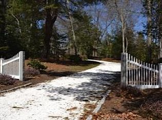 166 Hollidge Hl, Marstons Mills, MA 02648