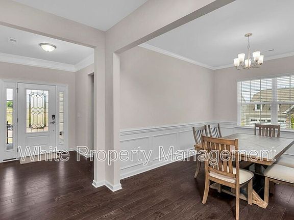 2nd image of 15007 Arlington House Dr