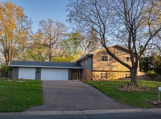 2241 17th St NW, New Brighton, MN 55112