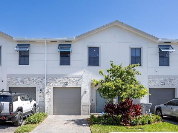369 NW 8th Ct