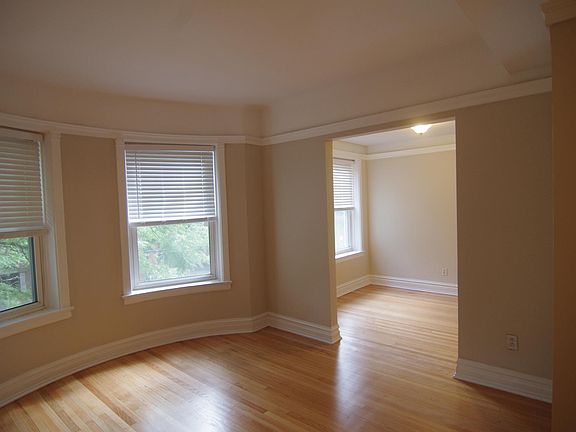3rd image of 1520 W Sunnyside Ave #1WS