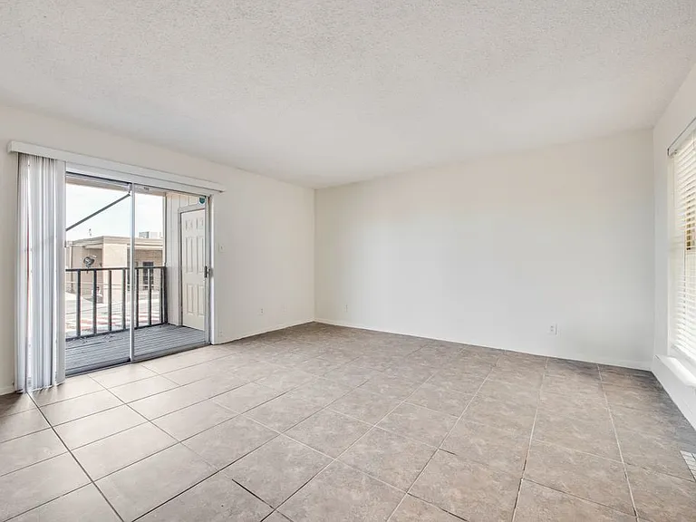 3824 Cibolo Dr #122B — Photo 8