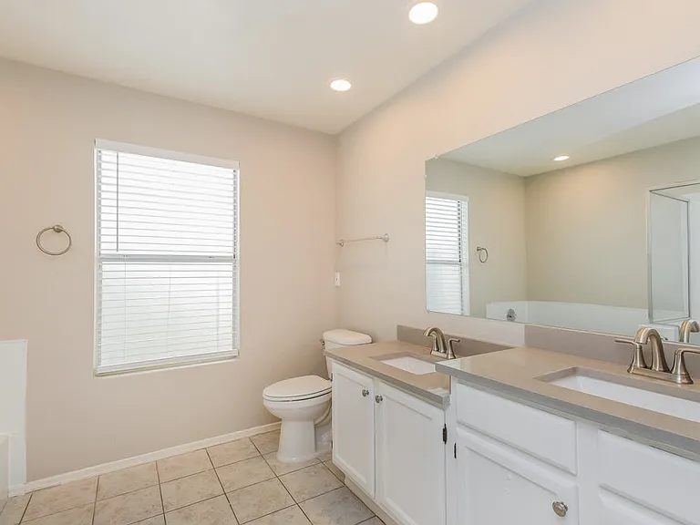 1164 N Naples Dr — Photo 12