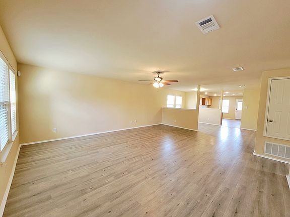 4th image of 10032 Daly Dr