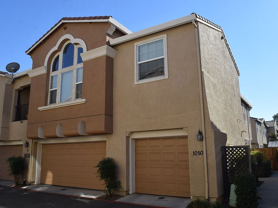 1st image of 1050 Sierra View Cir