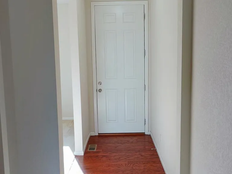 1073 White Leaf Cir — Photo 30