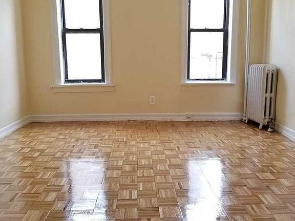 2nd image of 2725 Morris Ave APT 4D